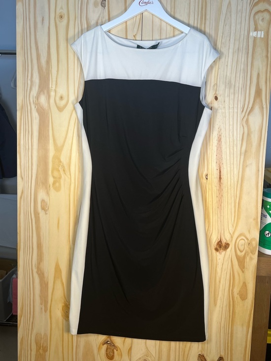 Lauren Ralph Lauren Dresses & Skirts - Lauren Ralph Lauren Black and White Colorblock Midi Dress
